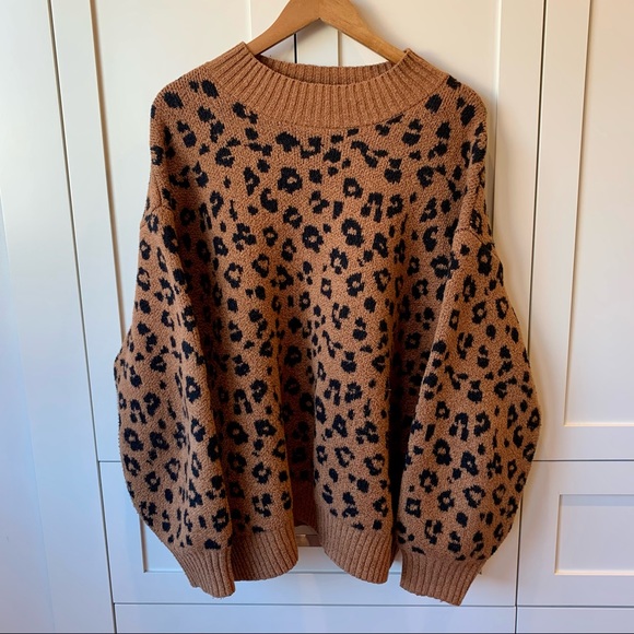 Old Navy Sweaters - Cozy Leopard-Print Mock-Neck Sweater
